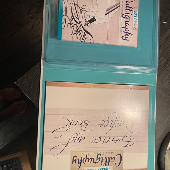 Calligraphy set - Picture 3 of 4